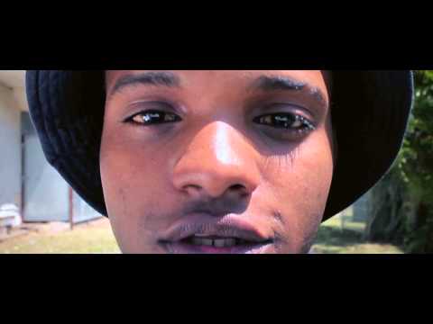 Freestyle Iron Faya - Free Champion Style (Video Officiel)