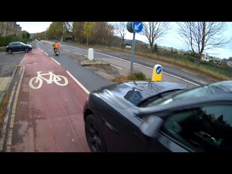 OY17HVX - Close Pass