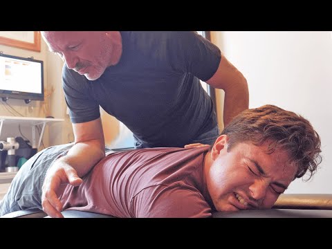 Master Chiropractor SATISFYINGLY Cracks My Broken Back