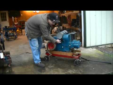 Edwards Motor Co. 2 Cylinder Engine