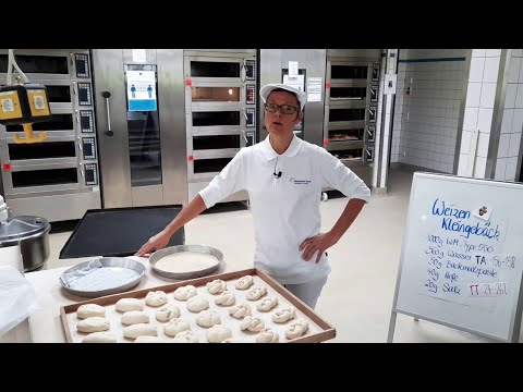 Weizenbrötchen und Weizenkleingebäck! Video aus der Schulbackstube!