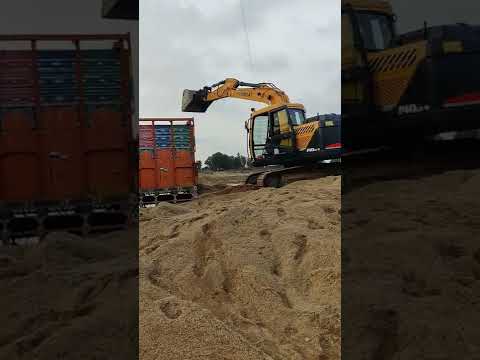Excavator machine say 14 tater gadi kaisi loading ho rahi hai