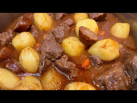 Carne Guisada com Batatas - Portuguese Beef Stew with Potatoes