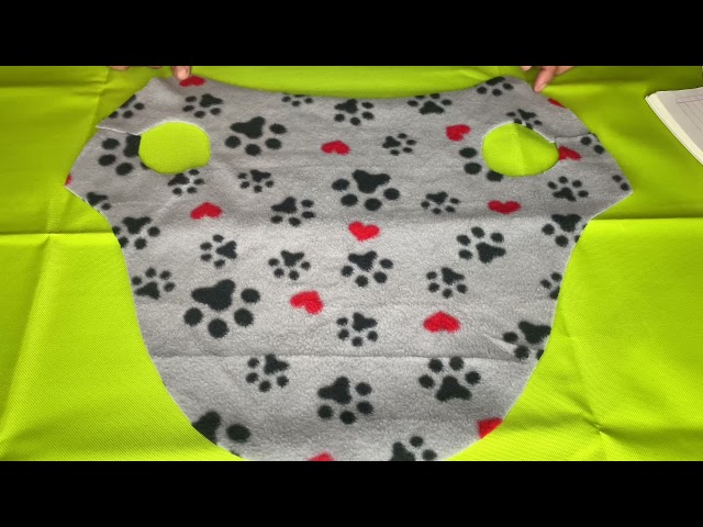 Vídeo relacionado con Yaopelky Sudadera para Perros pequeños y medianos, Camiseta cálida para Mascotas, Ropa para Perro con Estampado de corazón, Disfraz de Gato y Cachorro, Sudaderas para Perrito, Chihuahua y Schnauzer