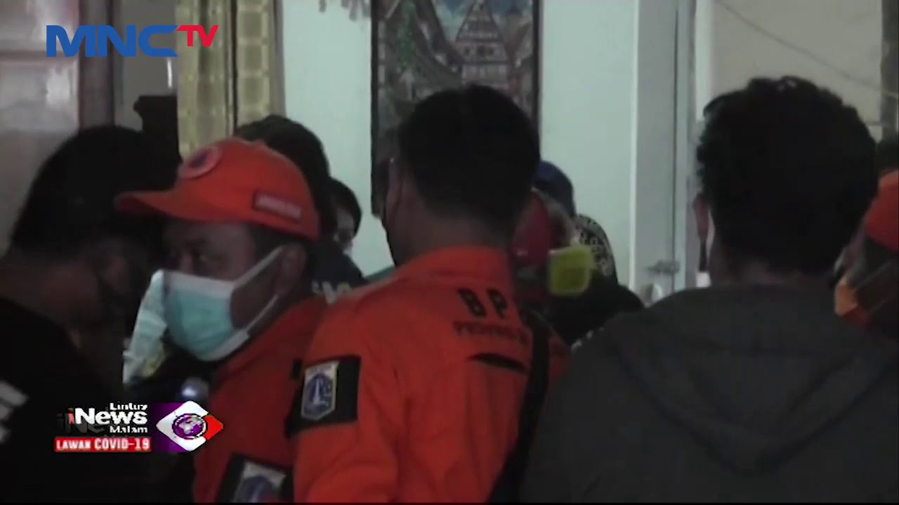 Jasad Bocah Tenggelam di Kali CIliwung Ditemukan, Keluarga Histeris - LIM 13/01