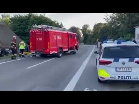 VOLDSOM FÆRDSELSUHELD I NYBORG – BIL KØRT I GRØFT