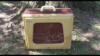 This Tweed Amp DESTROYS a Fender Tremolux! - National Valco Tremo-Tone 1224