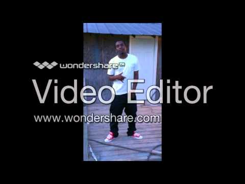 Qra5z G ft K G Flag Around My Neck