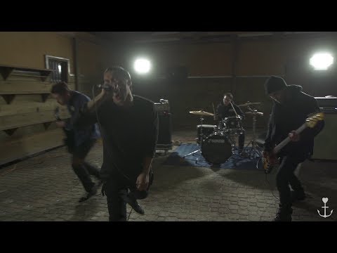 Homage - Looming (OFFICIAL MUSIC VIDEO)