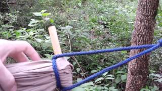How to tie a kids bedsheet hammock. Close up.