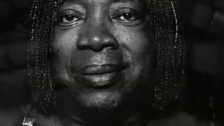 Milton Nascimento - Cais (with Text)