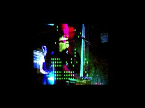 Bei The Fish - Livin in a box (Official video)