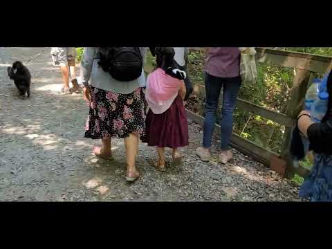 BETSABE AZENETH CON SU PELUCHE EN LA ESPALDA