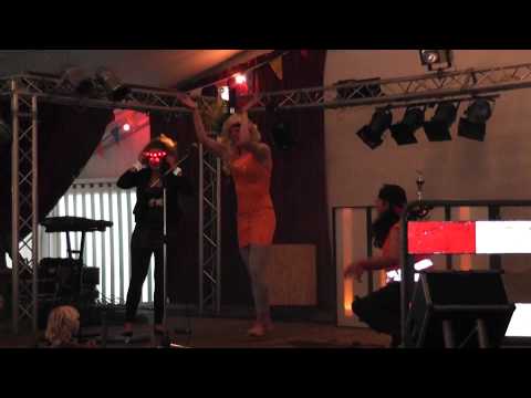 De Doelleazen Ft. Bricquebec - Strjitlizzer LIVE HD