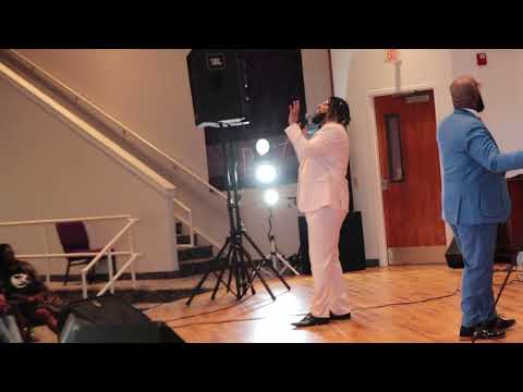 Sing Tim Howard! Jesse Williams & Total Praise #Live