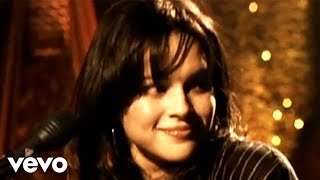 Norah Jones - What Am I To You?