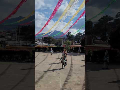 Con Este Ritmo Inicia El Baile En Honor A San Francisco Javier #xela #comunidad #shortsviral #fyp