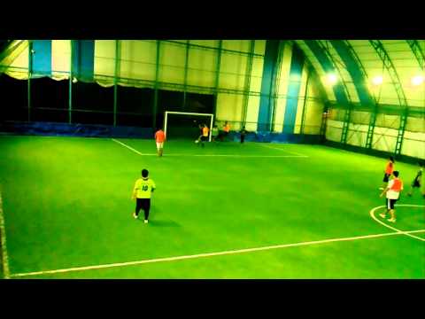 Burak Halısaha 15.10.2015 22:00 - akillisaha.com