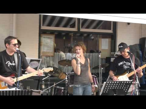 Melick american car meeting band "Southern Taste".