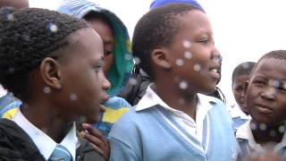 preview picture of video 'Human Chain crosses Grahamstown'