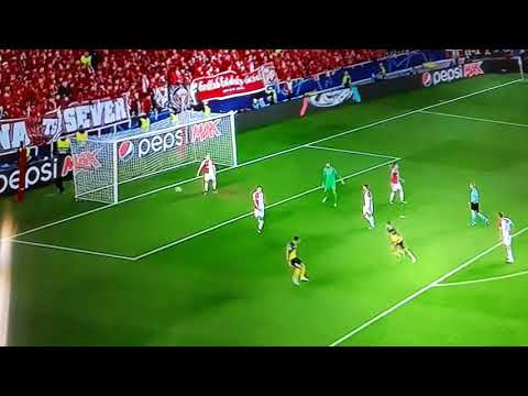 Slavia praga 0 X 1 Borussia dotmund hakimi