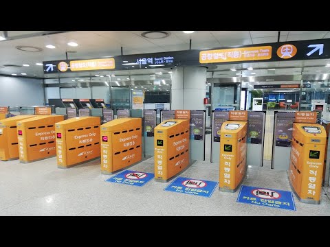 [4K] Direções do saguão de chegada do Terminal 1 do Aeroporto Internacional de Incheon, "Saída C", até a plataforma A'REX da Airport Railroad