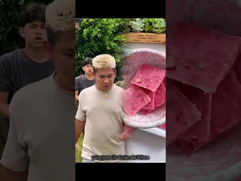 pernah ngalamani gini juga? jailin temen pake tanaman liar #lucu #kocak #komedi #ngakak #shorts
