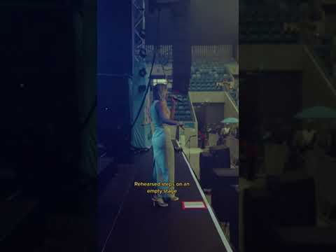 They stare at me while I... Crave You🎶🎶 #shortsfeed