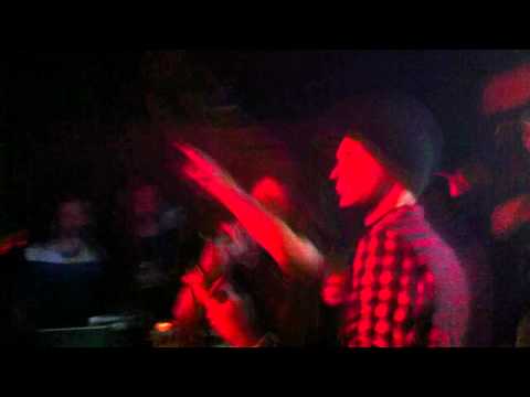 Maya Vibes et Scars en Freestyle.