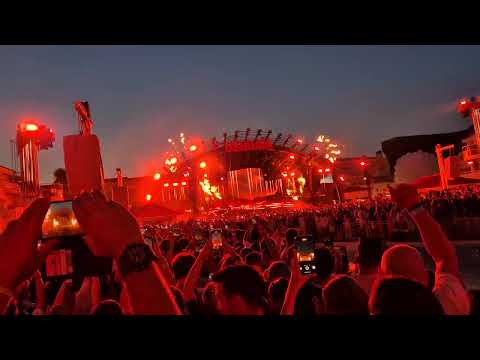 Ushuaïa Ibiza x F*** ME I’M FAMOUS! David Guetta | 11 August 2025 FULL 4K #ushuaia #davidguetta 