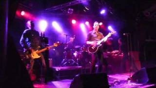 ATOM NOTES : No Generation Gap (Wipers Cover) live at Tampere, Klubi 22.1.2010.