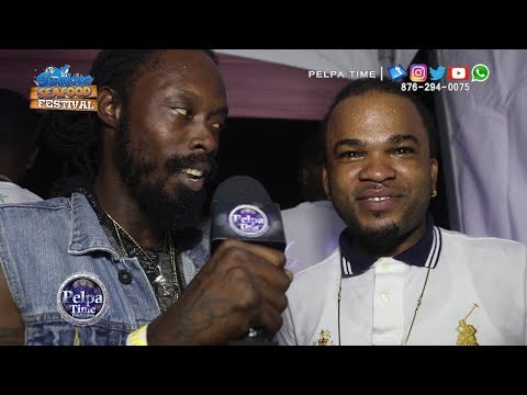 Jahvillani DISS chronic law, TAKEOVER run out to perform for the crowd AT Sharkies SeaFood 2019