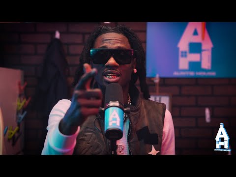 Chicken P - Hypnotize You | Auntie House Performance 🎙️