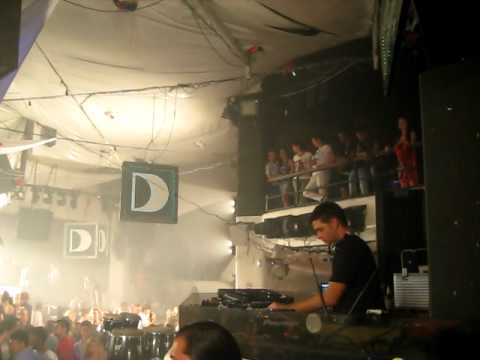 Taras van de Voorde - Pacha Ibiza 10-09-2011 (track id '1998')