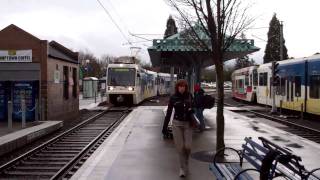 preview picture of video 'Departing Gateway/NE 99th Transit Center on TriMet's Green Line'