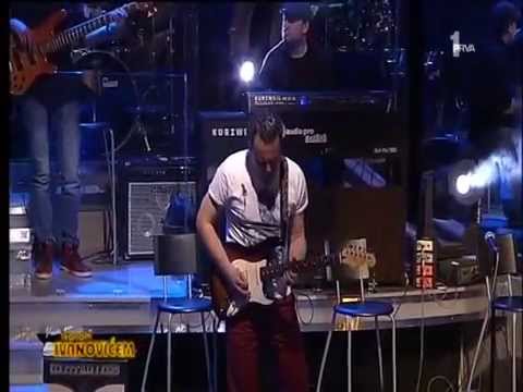Slavisa Stojanovic razbija u sviranju gitare Jovano Jovanke! "Vece kod Ivana Ivanovica" 27.05.2014
