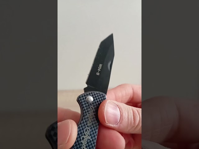 Vídeo relacionado con regalo grabado - 5 Navajas multiusos personalizadas | Grabado con texto y logo | Acero inoxidable | Incluye funda para cinturón | Ideal para eventos, Boda, Comunión, Bautizo | Unidades (5)