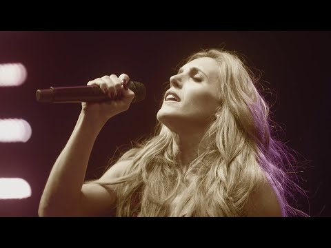 SOLEDAD – Tu Cárcel / Eres / Yo No Te Pido La Luna (En Vivo)
