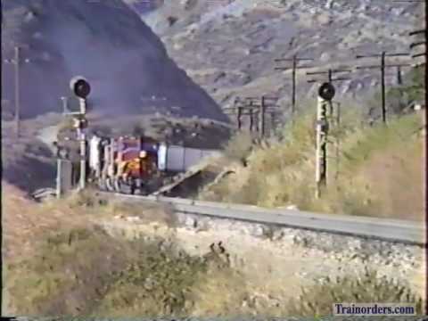Classic Railroad Series 369 - Santa Fe Superfleet at Blue Cut December 30, 1990