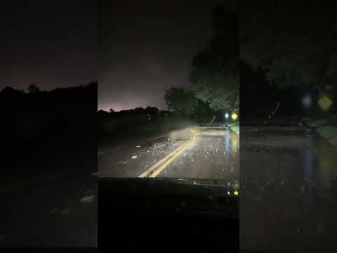 Muita pedra na rodovia entre Bandeirantes e Itambaracá Pr