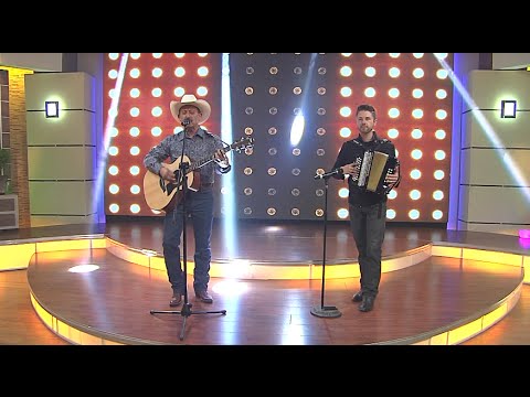 Gente Regia - Javier Molina y Dwayne Verheyden "Cowboy cumbia"