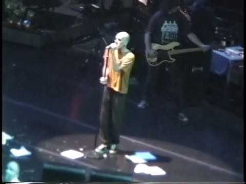 R.E.M. - (The Spectrum) Philadelphia,Pa 10.14.95 (Complete Show)