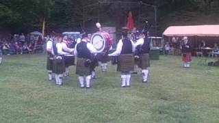 preview picture of video 'MacMillan-Birtles Grade 4 Pipe Band Medley at Ligonier Games 2009'