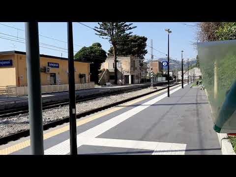 Il treno Intercity 722 Siracusa-Roma Termini