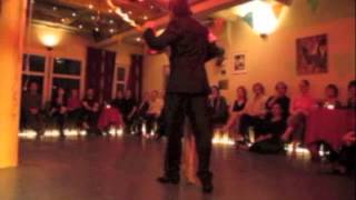 Vanessa Fatauros & Damian Rosenthal in Academia de Tango (2) "Orillas del Plata" J.d'Arienzo