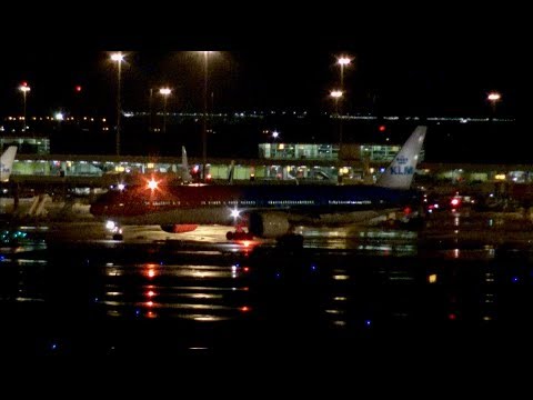 [4K] Stunning Night Spotting at Amsterdam Airport Schiphol | B777, B787, A340 & More