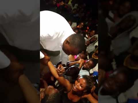 Perez hood ft waka company actuando en new byli   YouTube