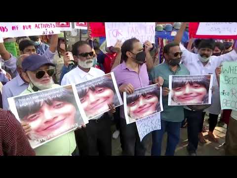 格雷塔-圖恩伯格的盟友被捕後，印度感到憤怒。 (India outrage after arrest of Greta Thunberg ally)