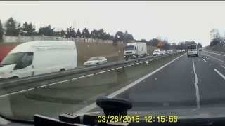 preview picture of video 'Wozy opancerzone na autostradzie i szeryf lewego pasa'