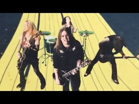 Black Stone Cherry - Please Come In [OFFICIAL VIDEO]